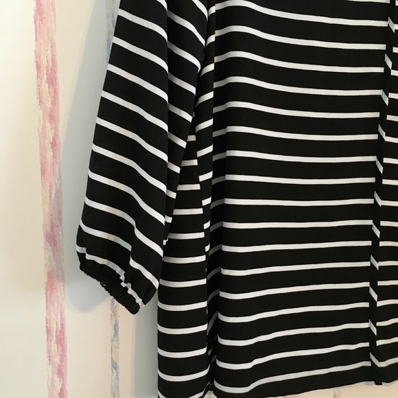 2 TOP BUNDLE! Size 8/10-M - Picture 3 of 10